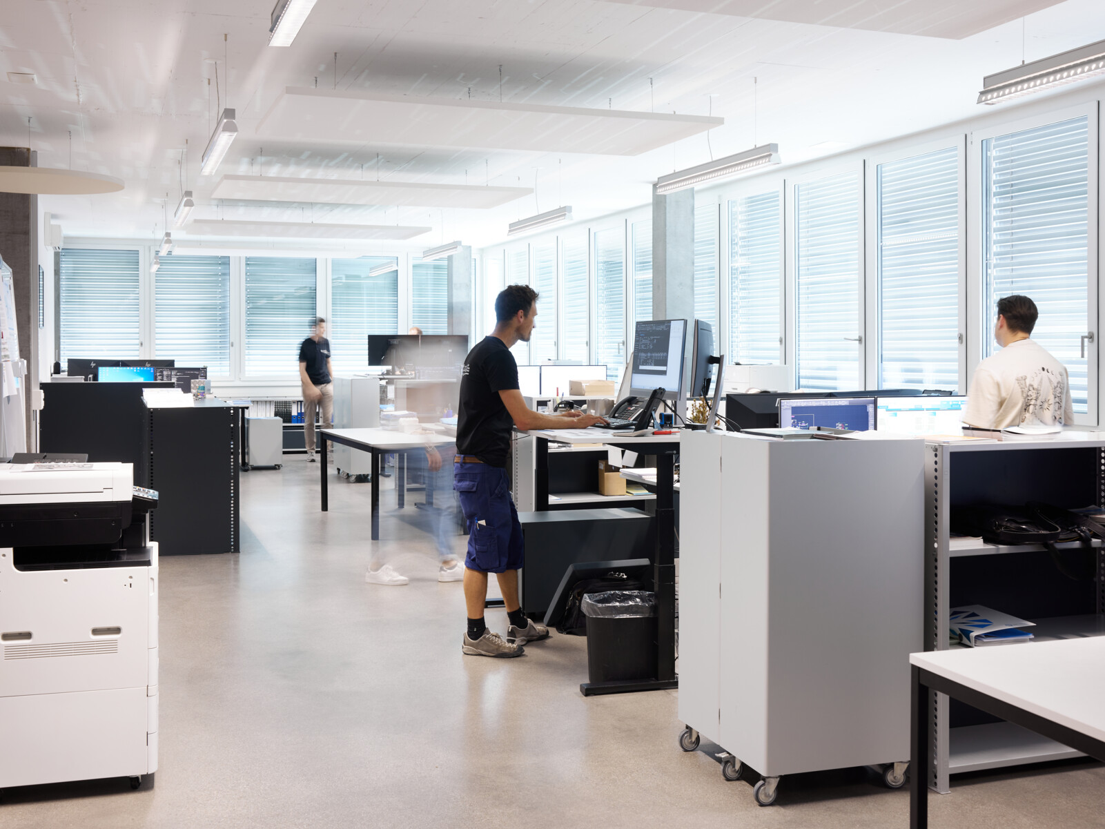 Im technischen Büro werden massgeschneiderte Kältelösungen für unsere Kunden entworfen. Dank der Erfahrung und dem Wissen können wir zukunftsorientierte und nachhaltige Kältelösungen entwickeln.